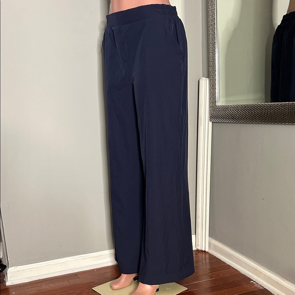 Fabletics Navy Wide-Leg Women’s Pants